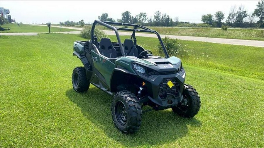 2023 Can-Am® Commander DPS 700