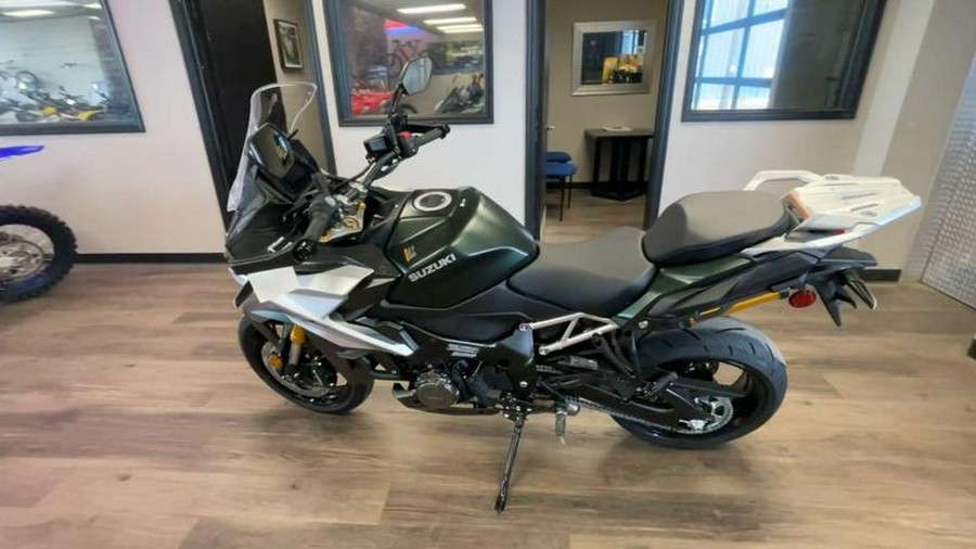 2024 Suzuki GSX-S1000GX Plus