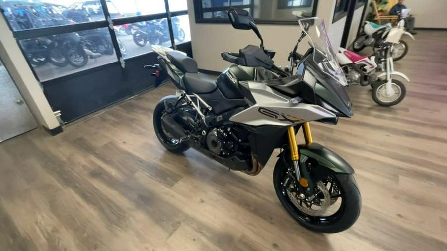 2024 Suzuki GSX-S1000GX Plus