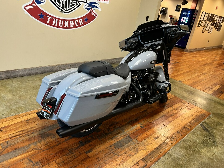 New 2024 Harley-Davidson Street Glide Grand American Touring Motorcycle For Sale Near Memphis, TN