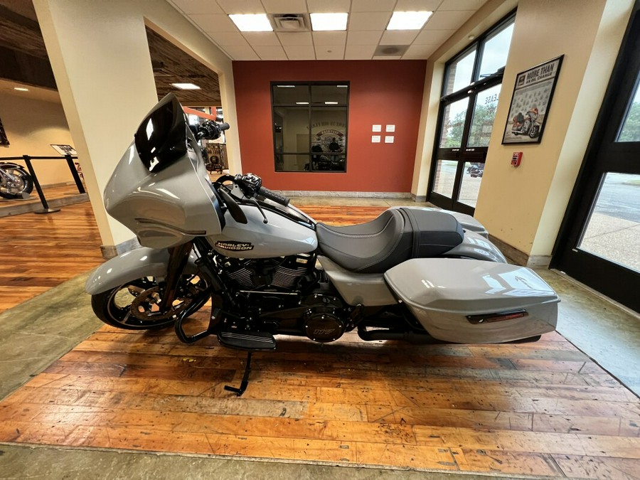 New 2024 Harley-Davidson Street Glide Grand American Touring Motorcycle For Sale Near Memphis, TN