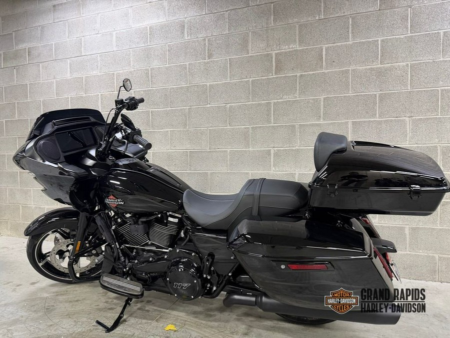 2025 Harley-Davidson® FLTRX - Road Glide®