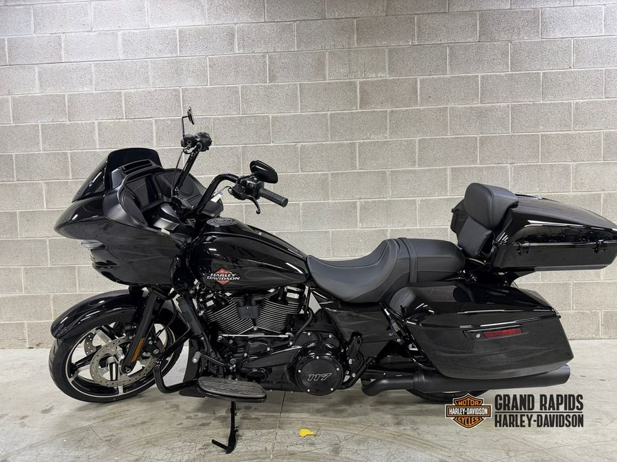 2025 Harley-Davidson® FLTRX - Road Glide®