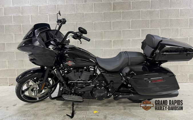 2025 Harley-Davidson® FLTRX - Road Glide®