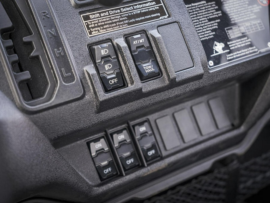 2025 Honda® Pioneer 1000-6 Deluxe Crew TrueTimber Atera Camo