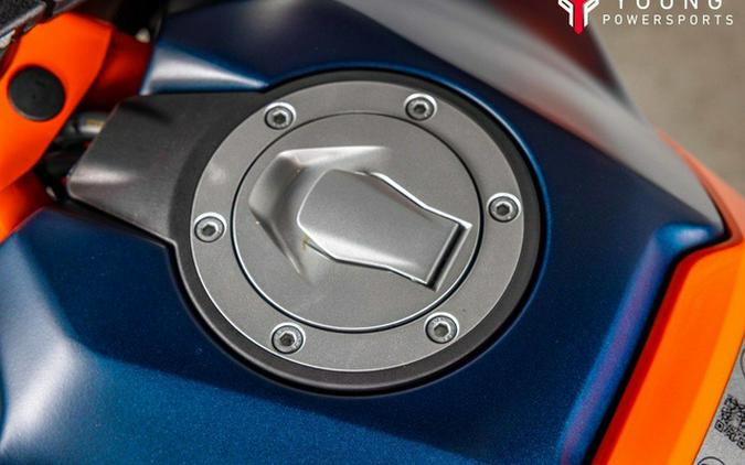 2025 KTM Adventure 890 R