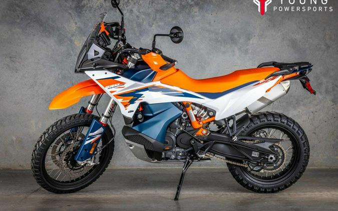 2025 KTM Adventure 890 R