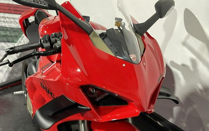 2022 Ducati Panigale V4 Ducati Red