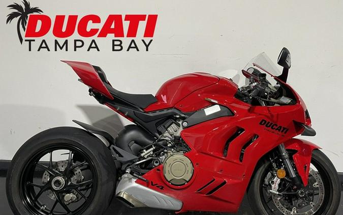 2022 Ducati Panigale V4 Ducati Red