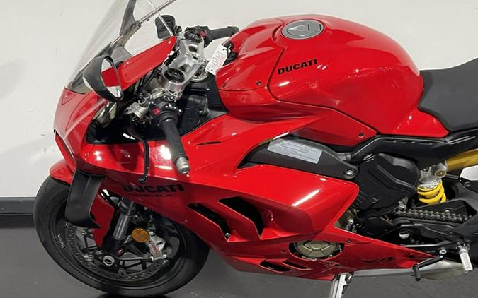 2022 Ducati Panigale V4 Ducati Red