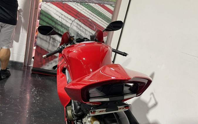 2022 Ducati Panigale V4 Ducati Red