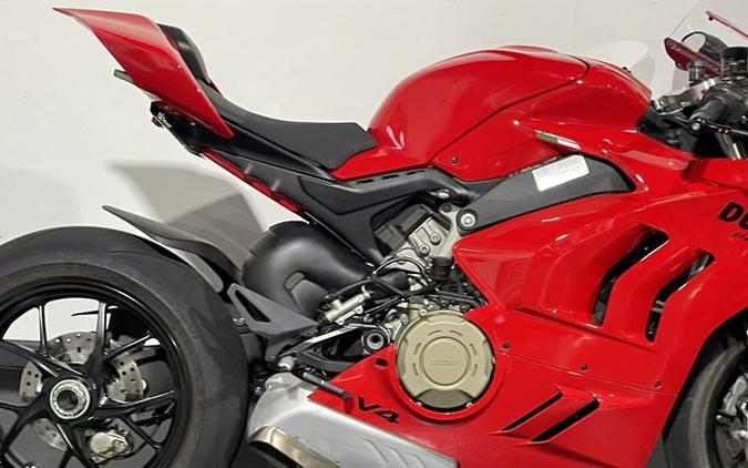 2022 Ducati Panigale V4 Ducati Red