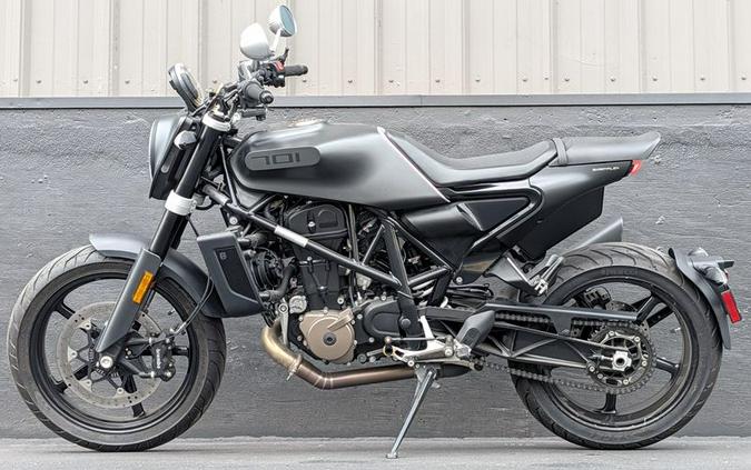 Used 2019 HUSQVARNA SVARTPILEN 701