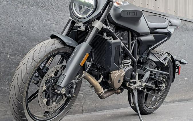 Used 2019 HUSQVARNA SVARTPILEN 701