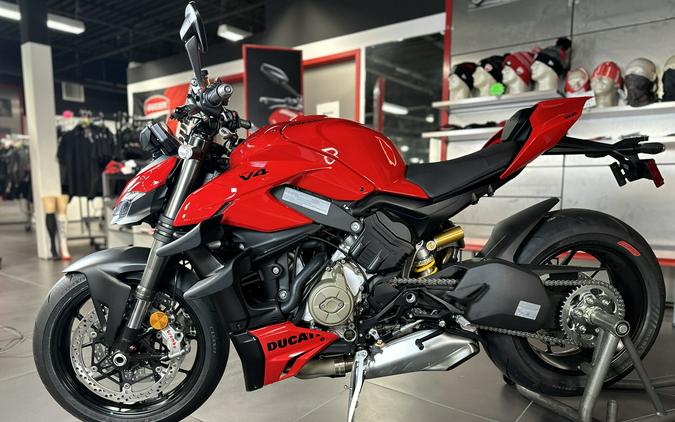 2024 Ducati STREETFIGHTER V4