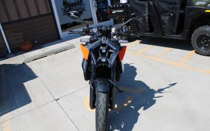 2024 KTM 990 Duke