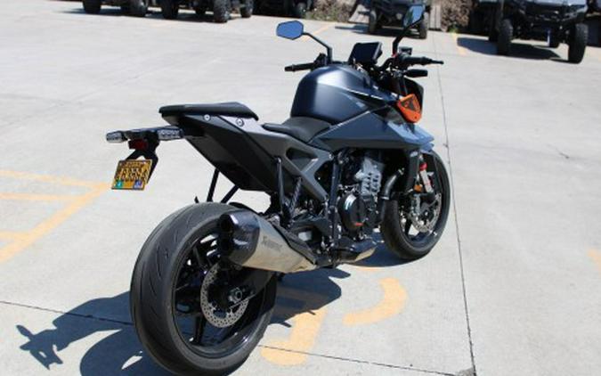 2024 KTM 990 Duke