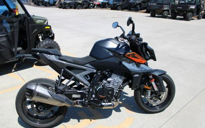 2024 KTM 990 Duke