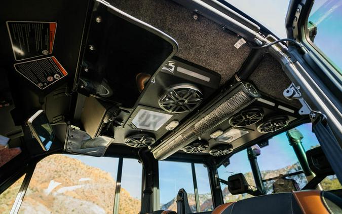 2023 Can-Am® Defender MAX Limited HD10