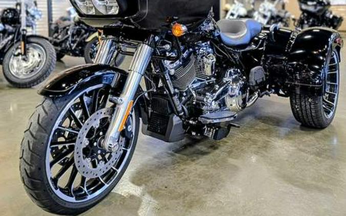 2023 Harley-Davidson® FLTRT - Road Glide® 3