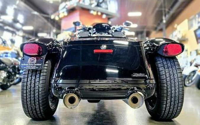 2023 Harley-Davidson® FLTRT - Road Glide® 3