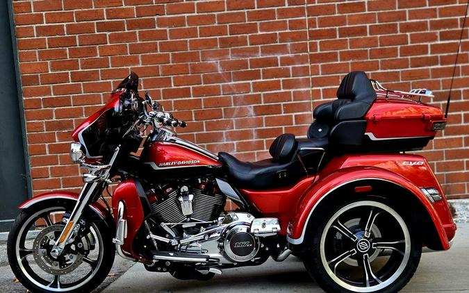 2021 Harley-Davidson® FLHTCUTGSE - CVO™ Tri Glide®