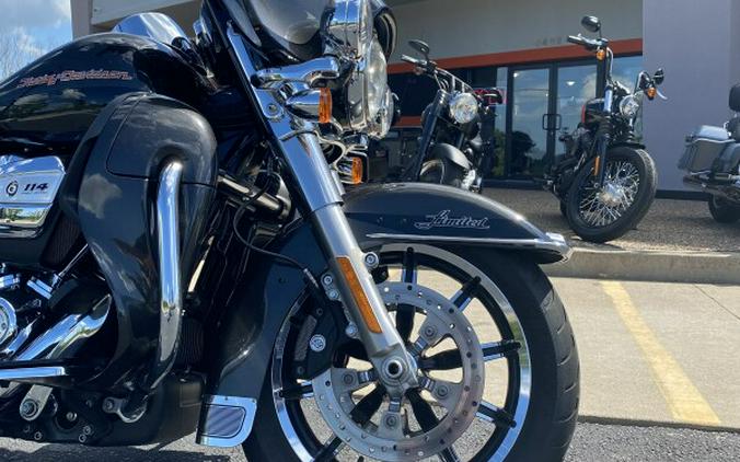 2019 HARLEY-DAVIDSON® FLHTKL ULTRA LIMITED LOW