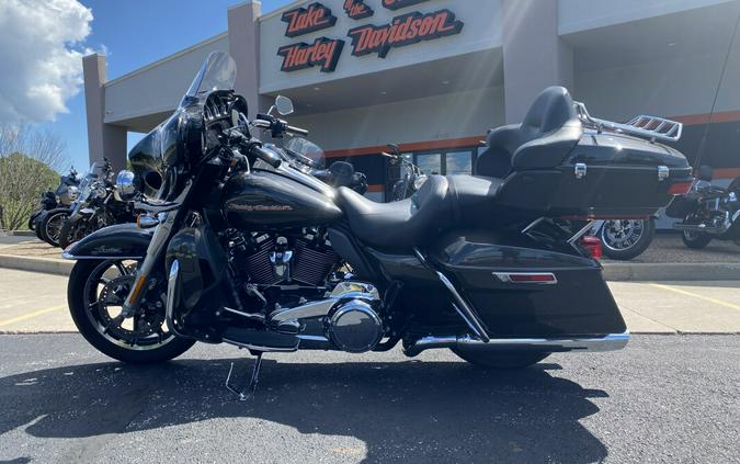 2019 HARLEY-DAVIDSON® FLHTKL ULTRA LIMITED LOW