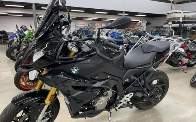 2019 BMW S 1000 XR Black Storm Metallic