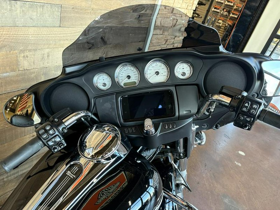 2019 Harley-Davidson® FLHX - Street Glide®