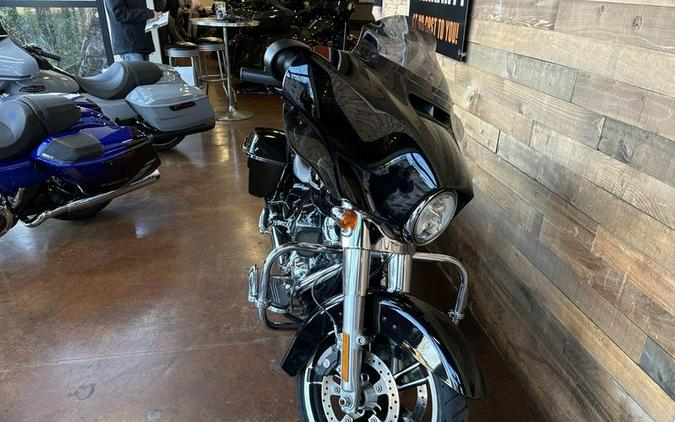 2019 Harley-Davidson® FLHX - Street Glide®