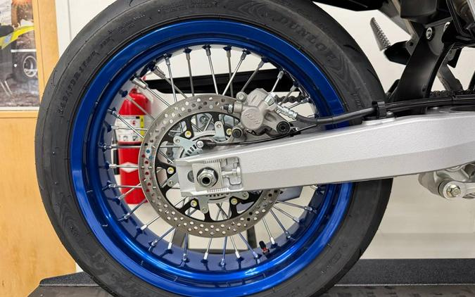 2025 Suzuki DR-Z 4SM Base