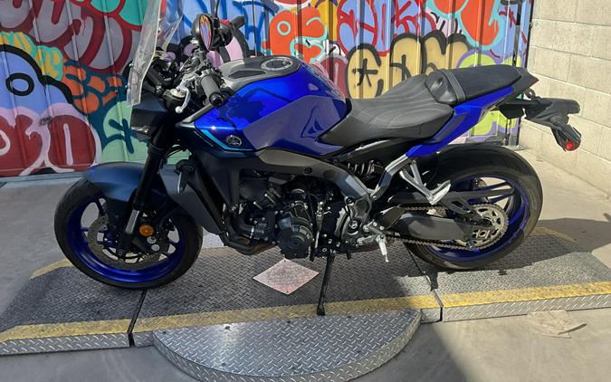 2025 Yamaha MT-09 CA