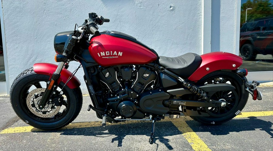 2025 Indian Motorcycle Scout Bobber Limited + TeCH