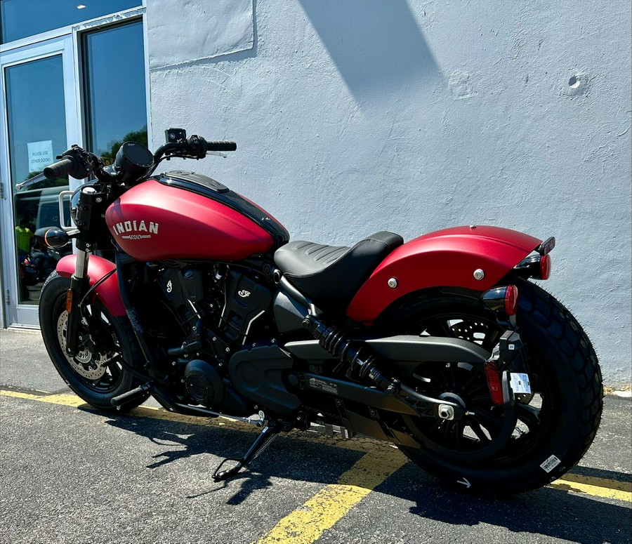 2025 Indian Motorcycle Scout Bobber Limited + TeCH