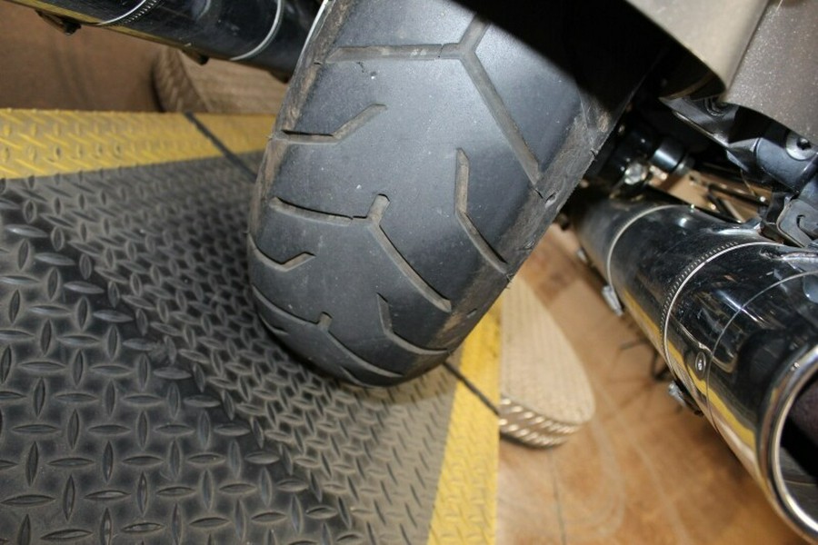 Harley-Davidson® CVO™ Ultra Limited 2015 FLHTKSE 954731N PAL SLVR/MAROON W/ PINSTRIP