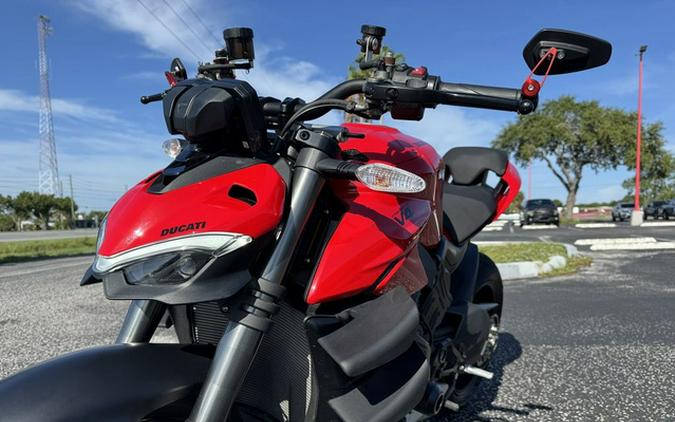2023 Ducati Streetfighter V4 Ducati Red