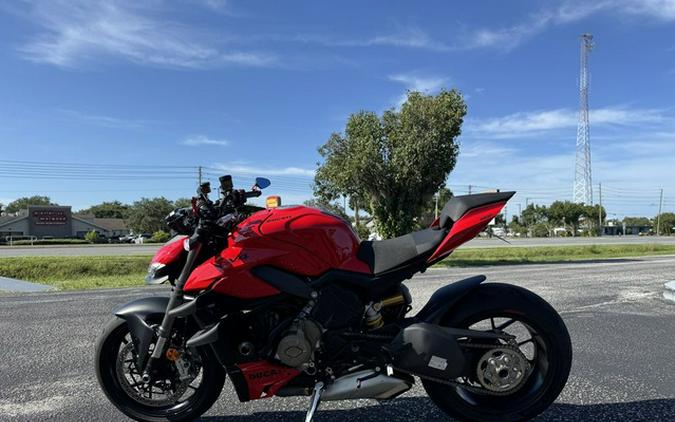 2023 Ducati Streetfighter V4 Ducati Red
