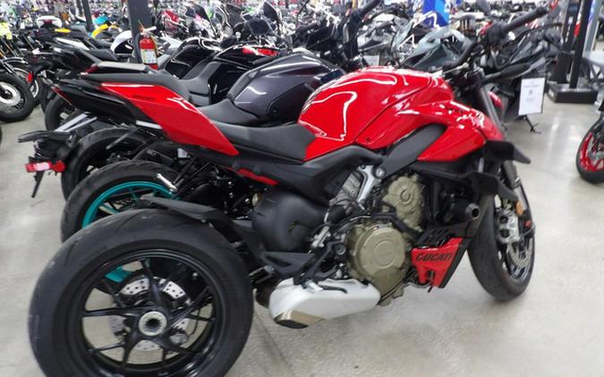 2023 Ducati Streetfighter V4 Ducati Red