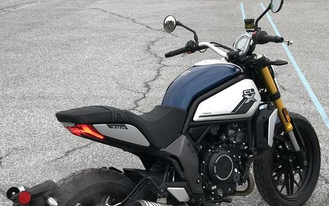 2022 CFMOTO CF700-2US