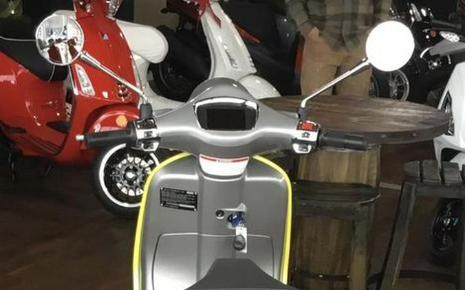 2023 Vespa Elettrica 70 km/h