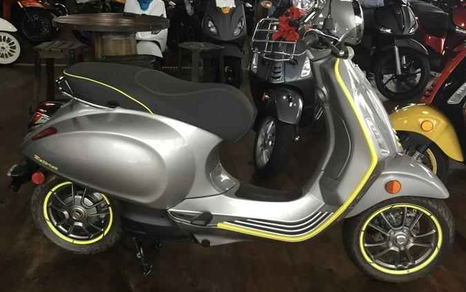 2023 Vespa Elettrica 70 km/h