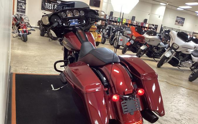 2023 Harley-Davidson Street Glide Heirloom Red Fade FLHXSANV