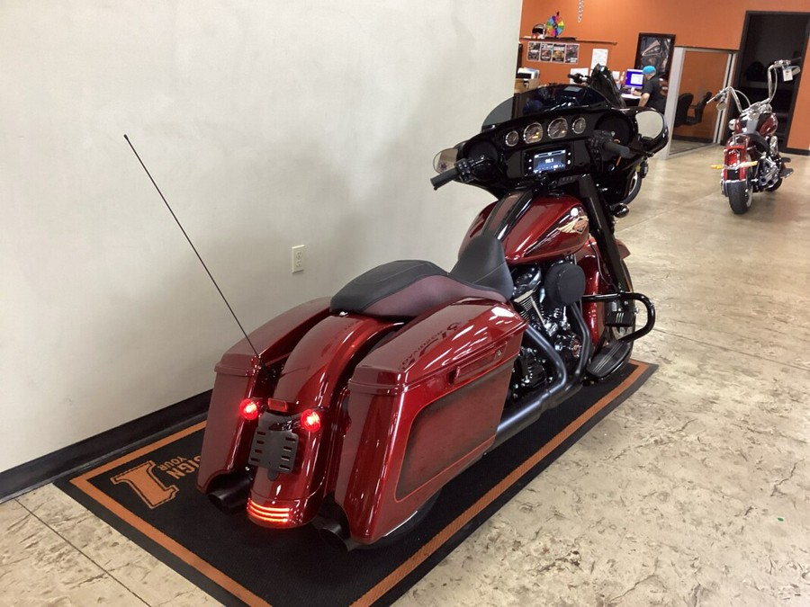 2023 Harley-Davidson Street Glide Heirloom Red Fade FLHXSANV