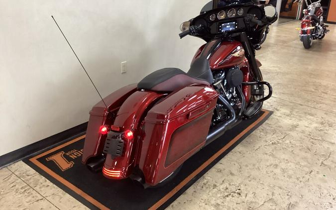 2023 Harley-Davidson Street Glide Heirloom Red Fade FLHXSANV