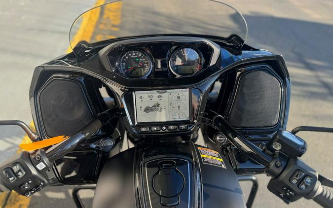 2026 Indian Motorcycle Challenger® Dark Horse®