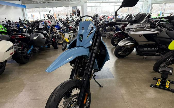 2025 Suzuki DR-Z 4SM