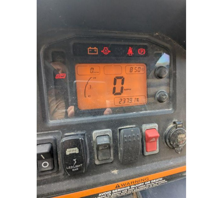 2011 John Deere Gator™ XUV 825i