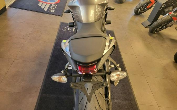 2024 Triumph Street Triple 765 R Silver Ice