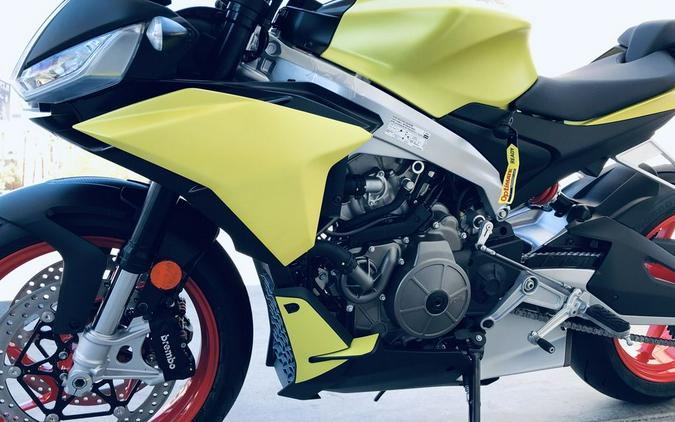 2022 Aprilia® Tuono 660 Acid Gold